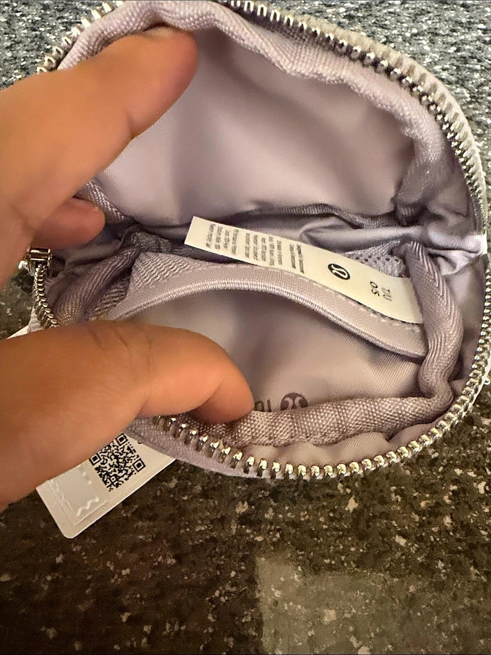 Lululemon Everywhere belt Bag Nano Belt Bag Nano Pink NWT - Picture 3 of 4